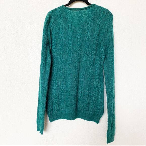 Benetton Green V-Neck Braid Cable Pattern Sweater Size Large - Picture 9 of 9